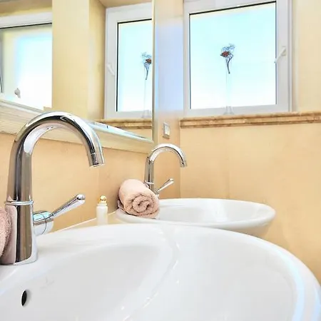 Apartment Sakal *